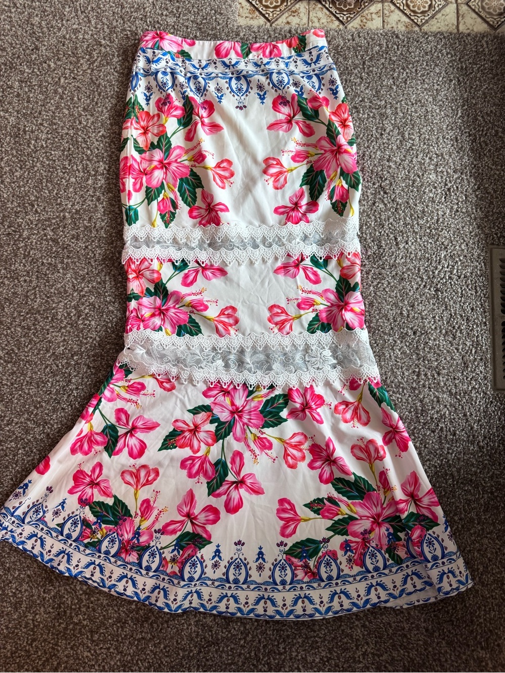 Floral Matching Set Large - Picture 2 of 6